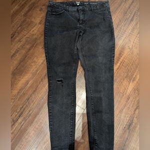 Women's Black Skinny Jeans